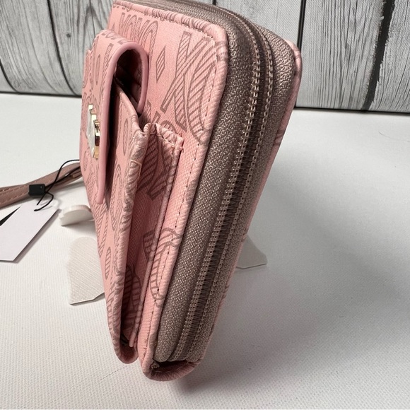 XOXO Pink Logo Wallet Clutch Wristlet NWT - Picture 7 of 11